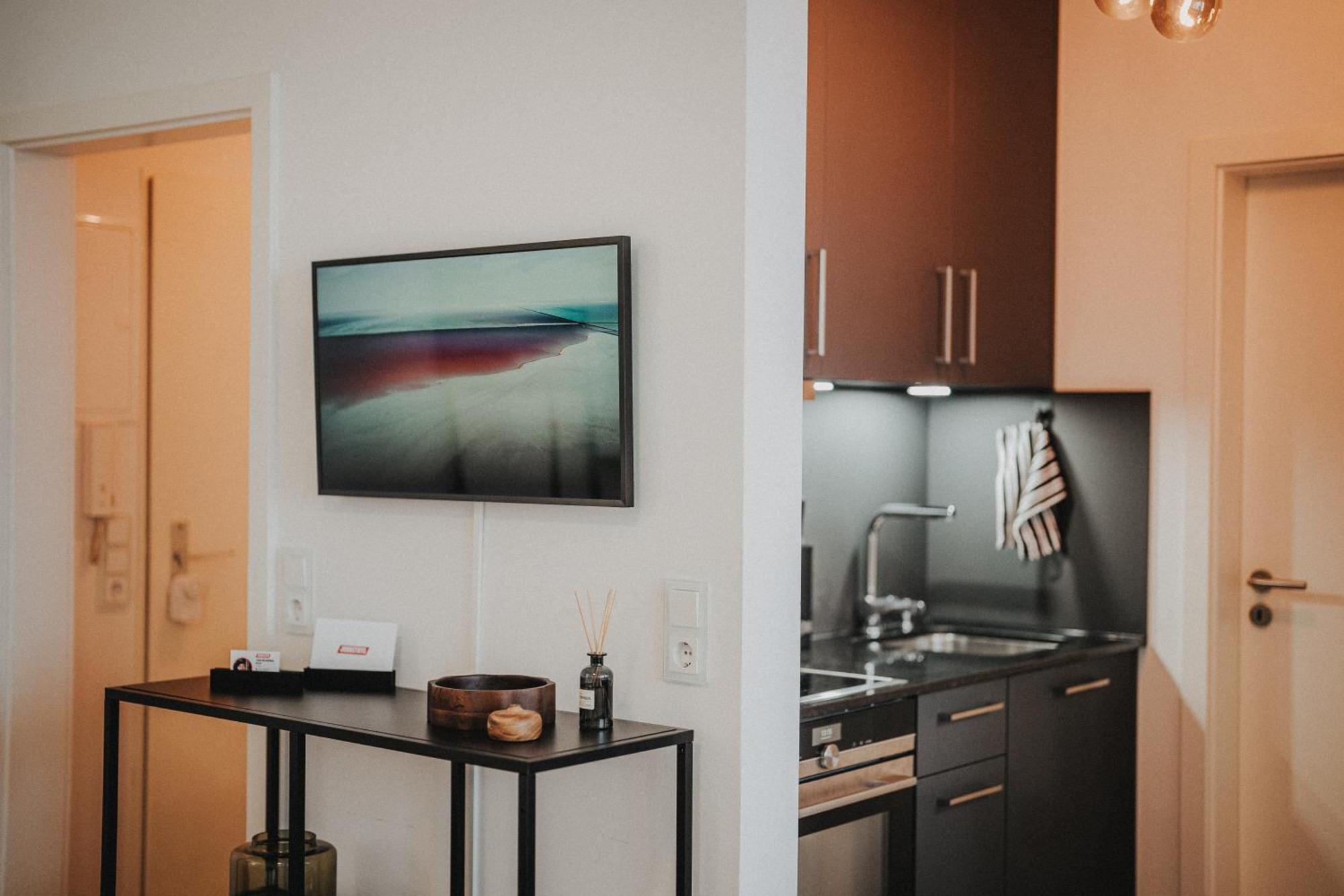 Downtown Apartment Mit Luxusbad Am Hafen Nur 5 Minuten Zu Fuss In Die Innenstadt Und Zum Bahnhof! Oldenburg Eksteriør billede